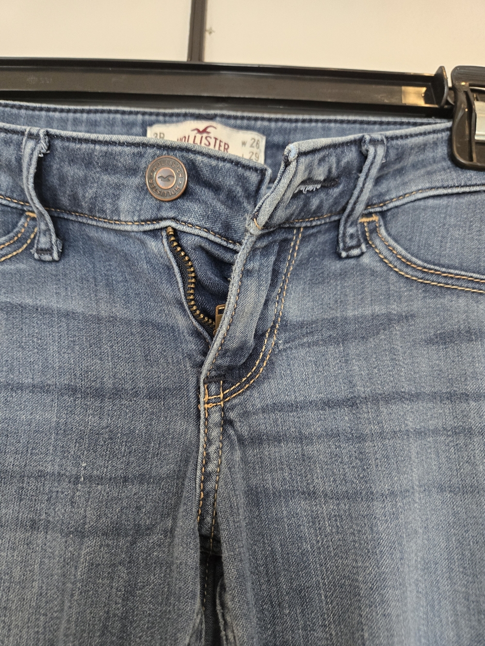 Hollister Women's Skinny Jeans — Medium Blue Wash - Picture 3 of 4